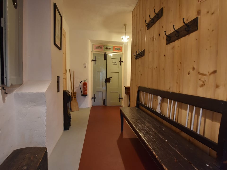 Entrance / Reception