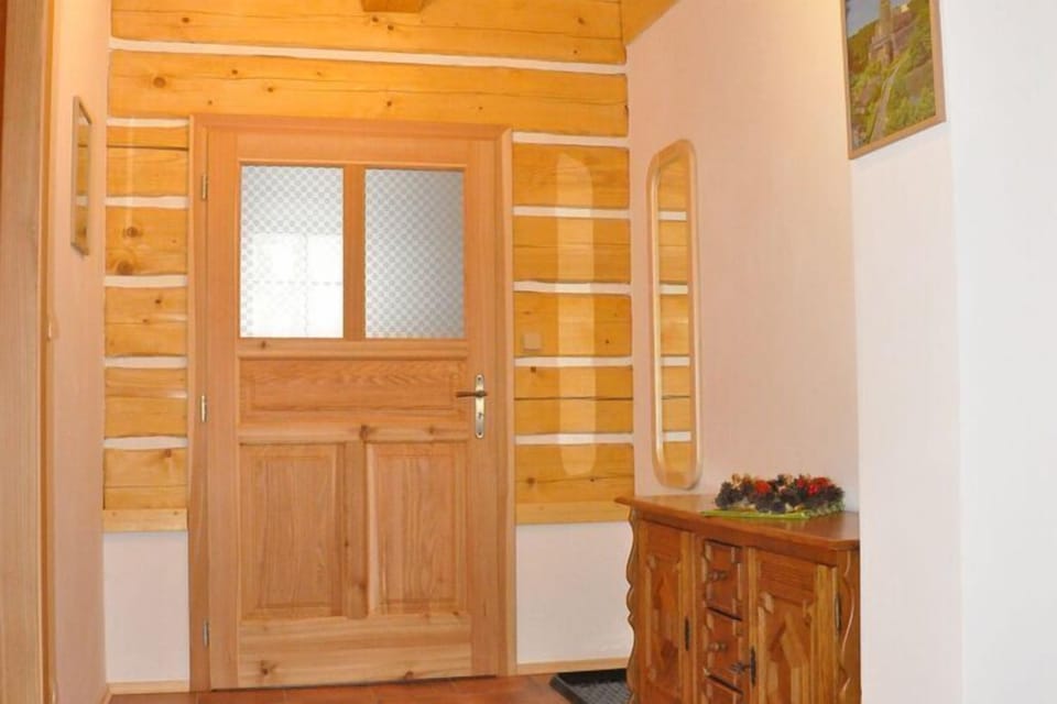Entrance / Reception