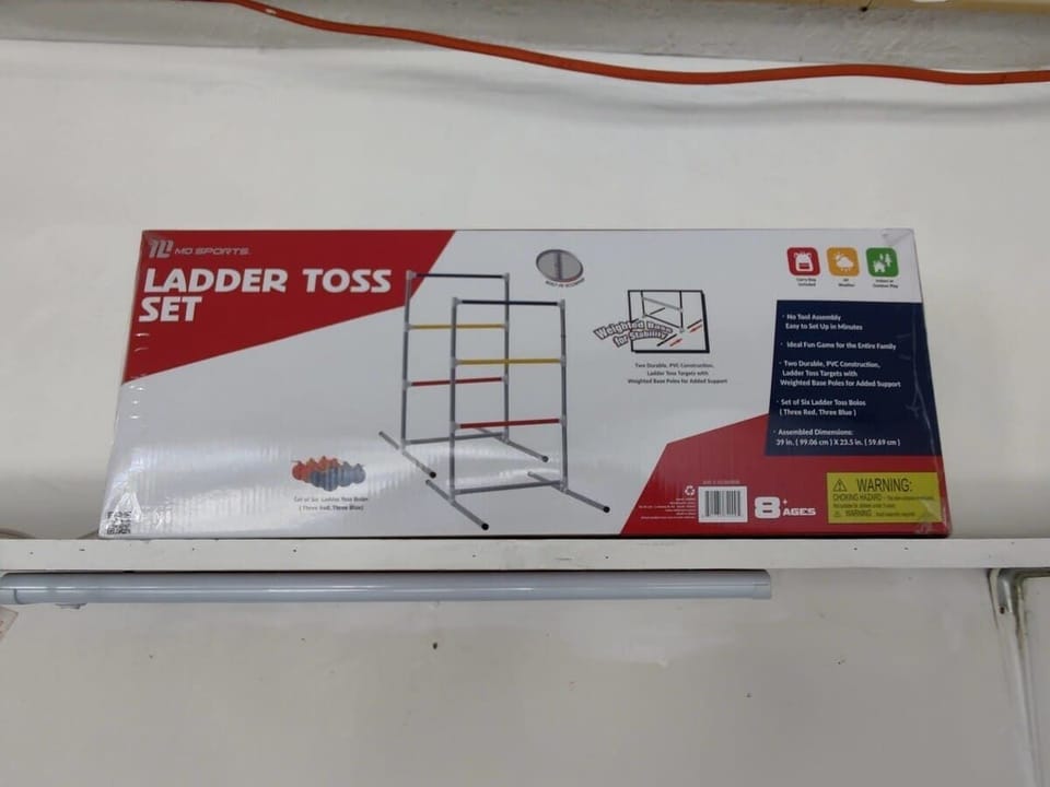 Lots of space! Wanna play? With plenty of room to spread out, why not challenge your friends or family to a game of ladder toss? It’s the perfect outdoor activity to enjoy, whether you’re competing or just having some fun in the sun.