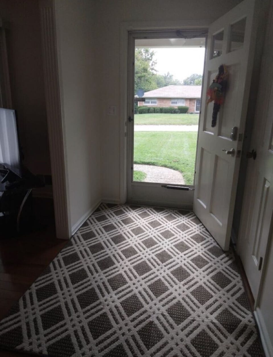 Back to foyer