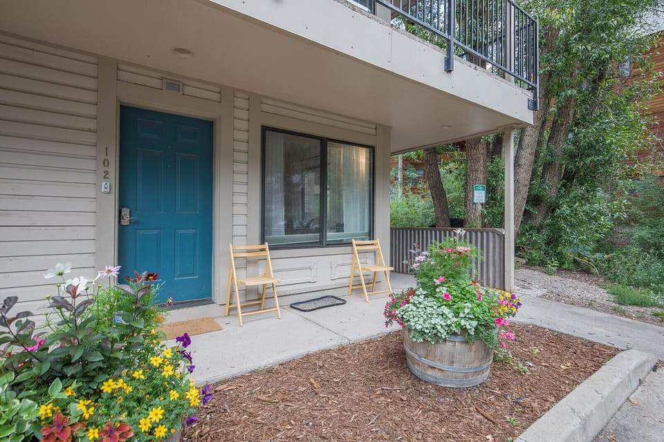 Exterior1