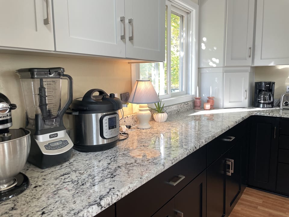 Full loaded kitchen. 