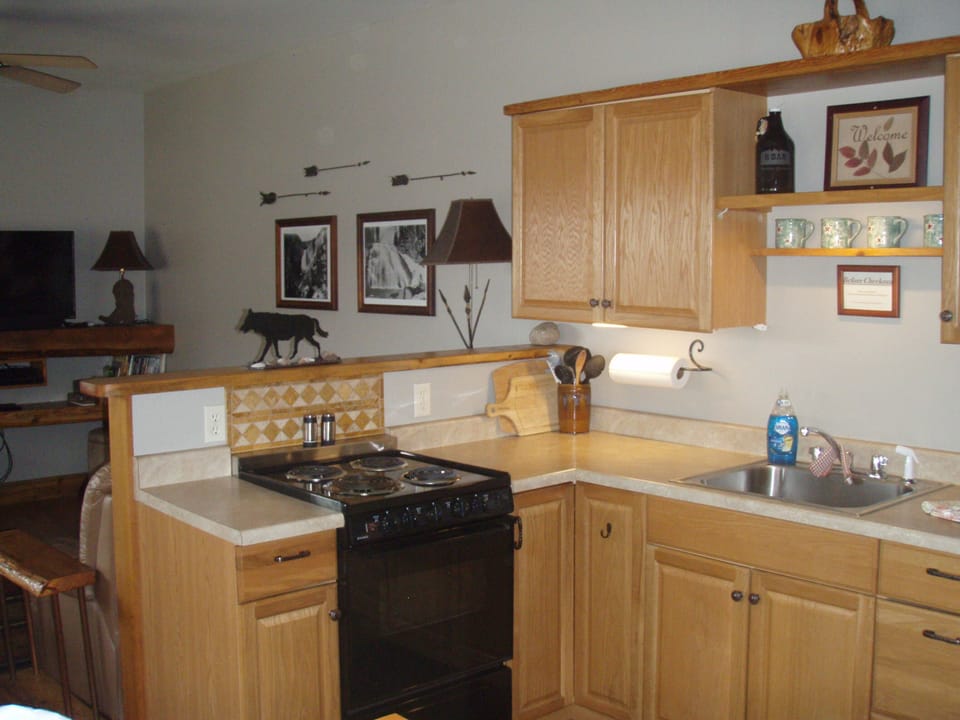 Fully equipped kitchen
