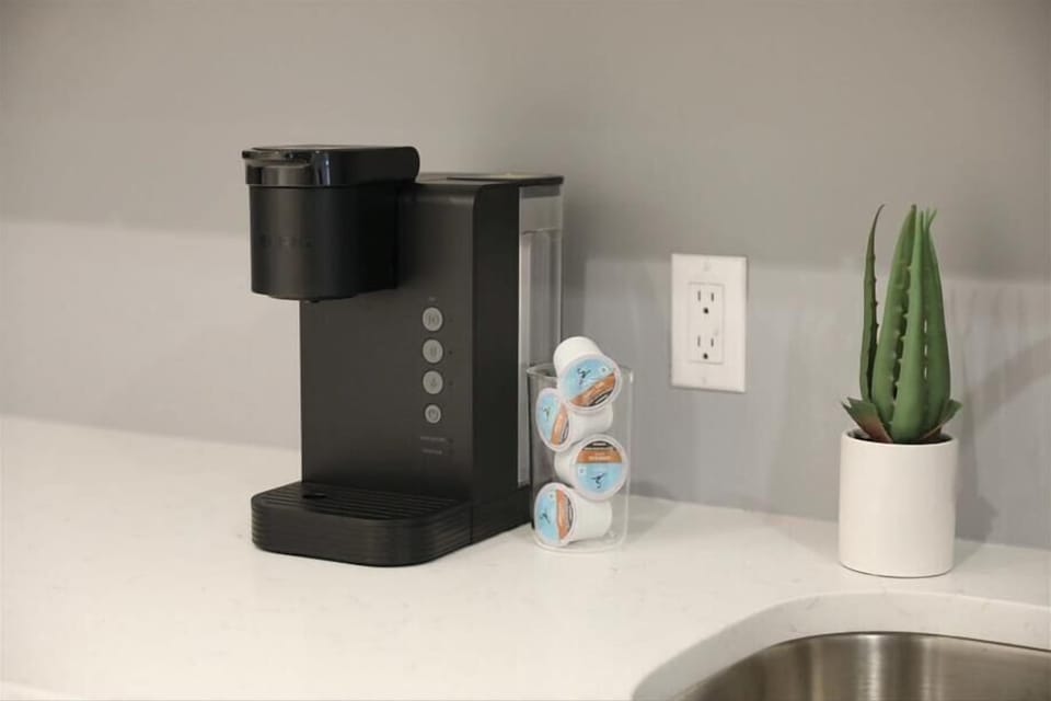 Bronx Studio 2/King Kitchen