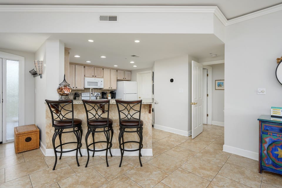 Clean sightlines make this kitchen ideal for both everyday living and entertaining.