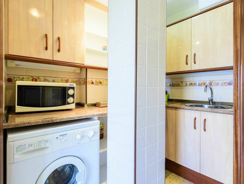 Brown, Laundry Room, Clothes Dryer, Cabinetry, Property, Washing Machine, Kitchen Appliance, Building, Home Appliance, Laundry