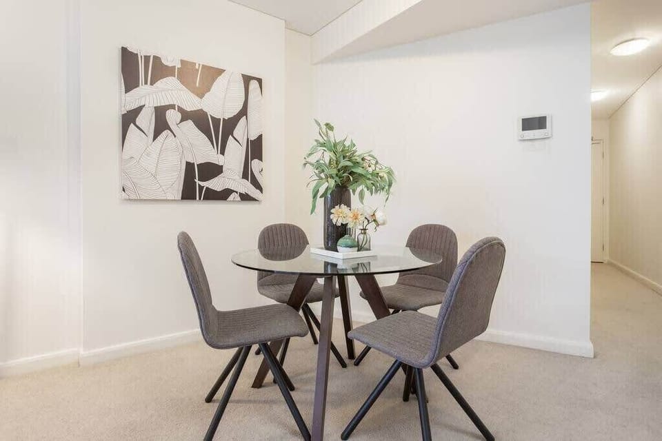 Dedicated dining space to relax for meals or catching up with friends or family. 