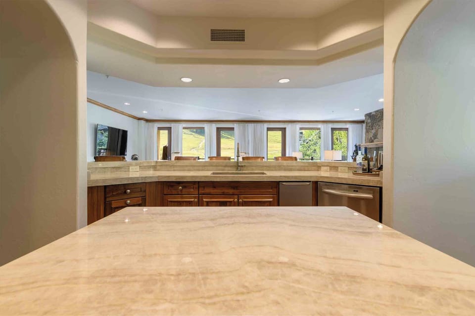 Kitchen - Summer