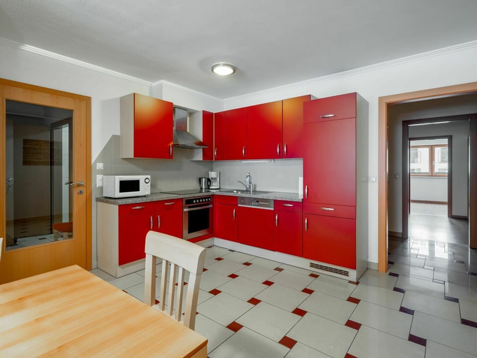 Cabinetry, Countertop, Kitchen Stove, Wood, Kitchen, Interior Design, Home Appliance, Kitchen Appliance, Living Room, Flooring