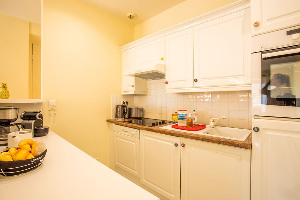 Equipped kitchen