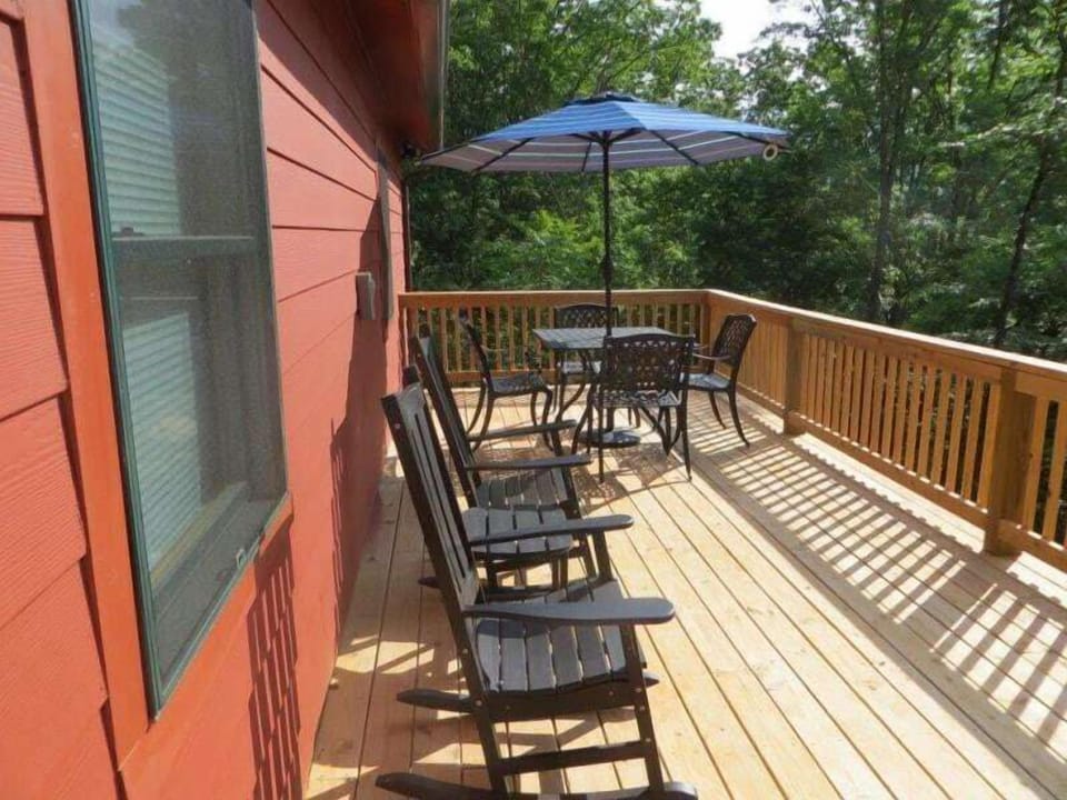 Enjoy Both Sun and Shade at The Guesthouse