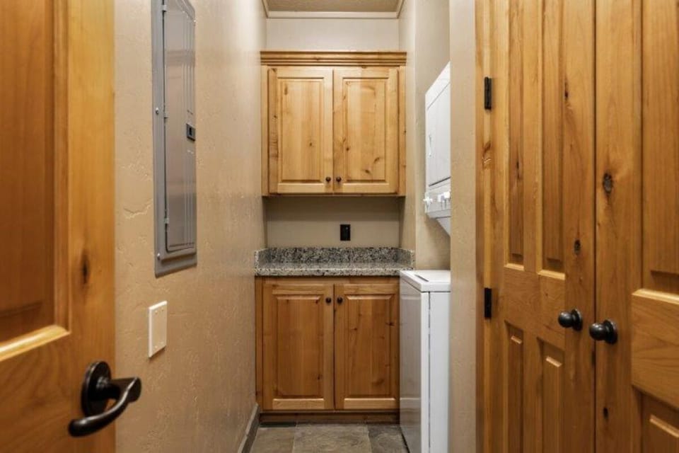 Keep clothes fresh with convenient in-unit laundry space.