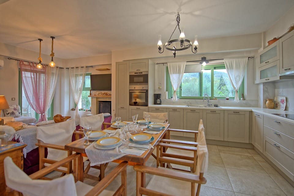 Dining Room, Kitchen