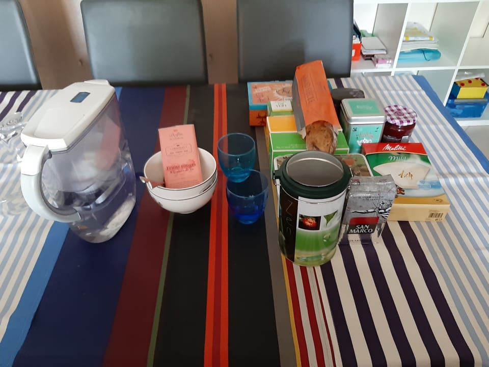 Breakfast meal
