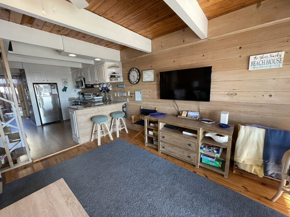 1st Floor Living Space