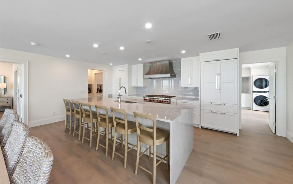 Wolf Range with 2 Ovens!