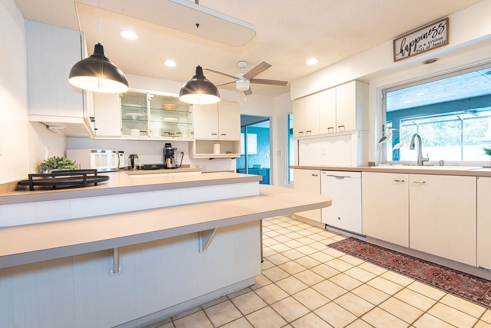Kitchen with everything you need to enjoy a home cooked meal