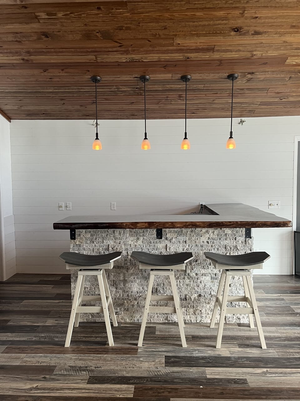 Bar area 