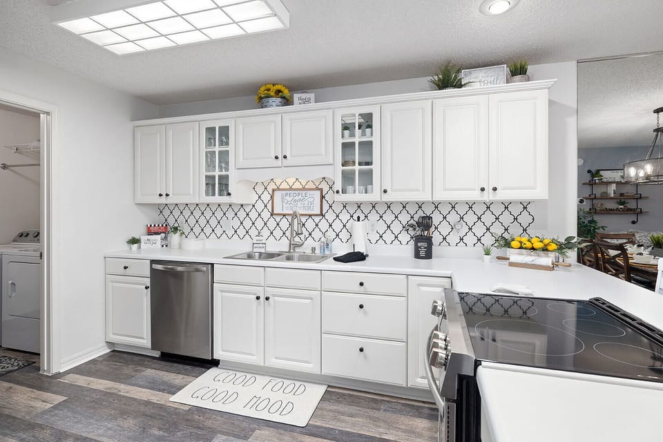 Fully Stocked Kitchen