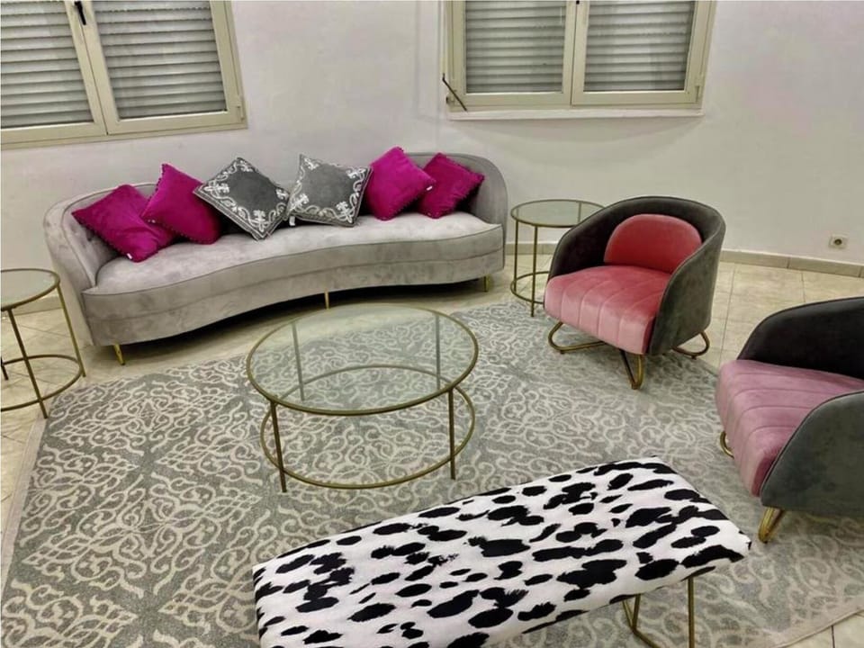 Modern living room,
Salle a manger moderne