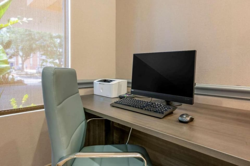 Workstation if you need to catch up with your job or to simply have some fun surfing the web!