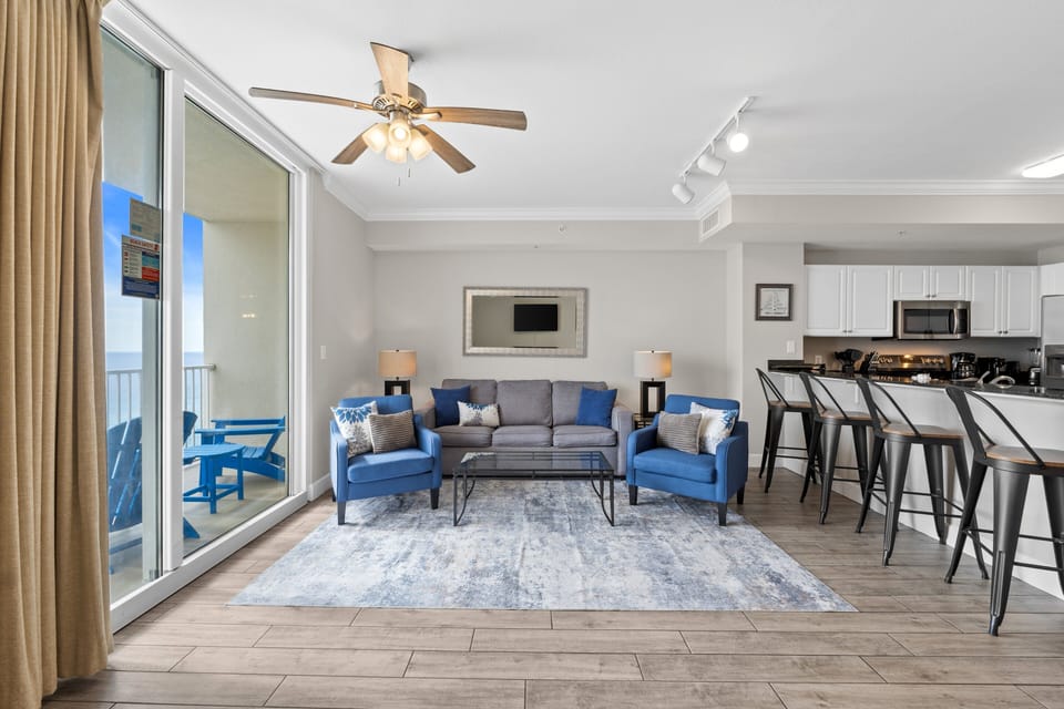 Gulf Front Living Area with Sleeper Sofa