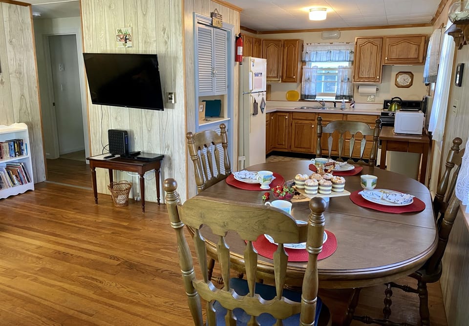 Walk-in to an open concept kitchen and living room!