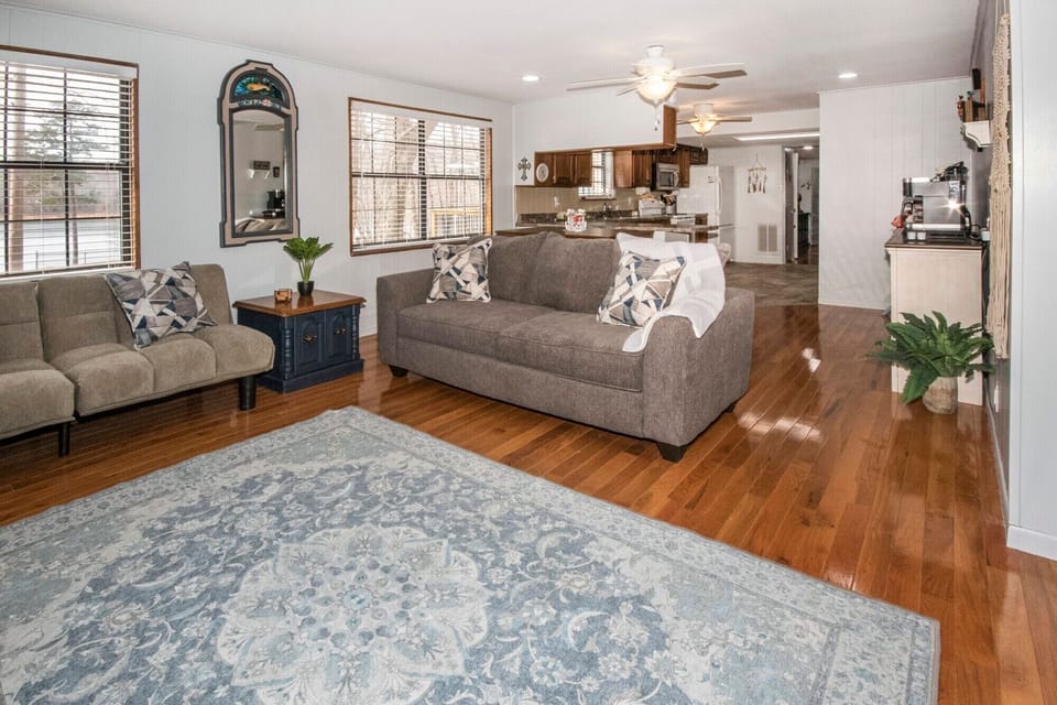 Living room to kitchen