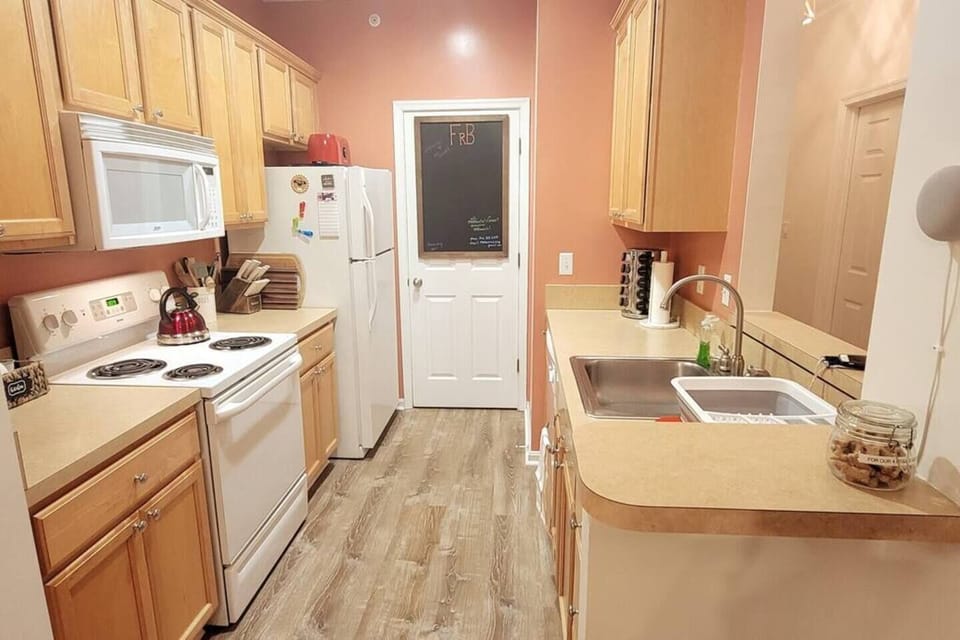 Full kitchen, coffee makers, every pot, pan and utensil you can imagine!