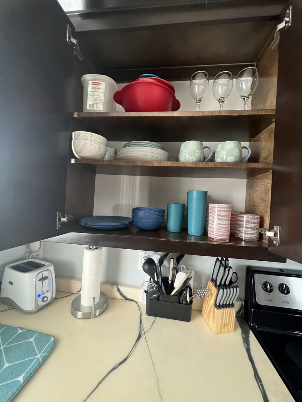 Dishes, Cups, Wine Glasses, Cooking Utensils, Toaster 