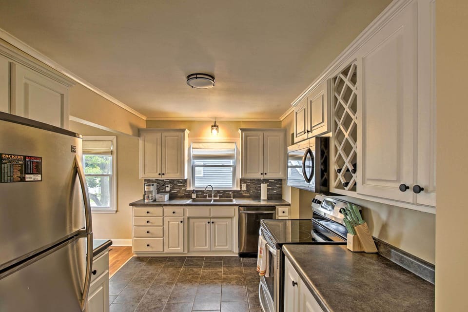 Kitchen | Fully Equipped