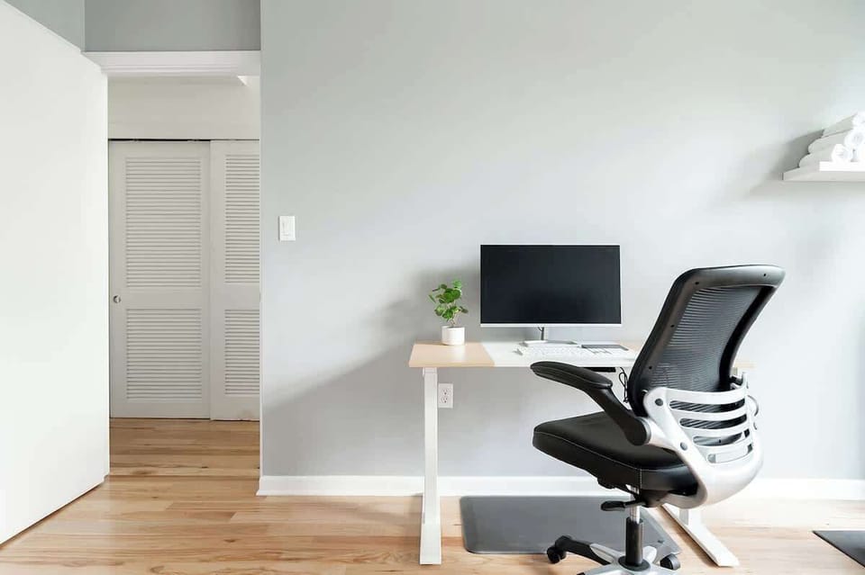 Second office space in the lower level