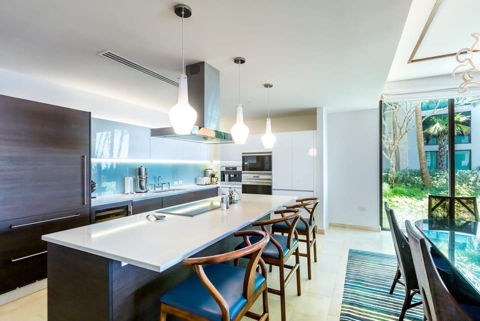 Fully furnished kitchen- cook in style while basking in great views.