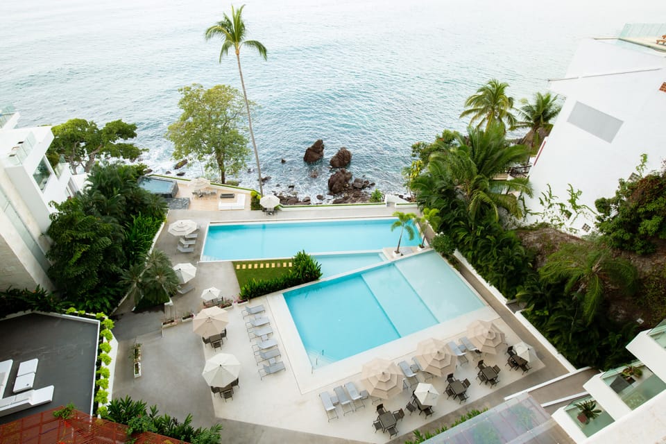 Several pools leading to the ocean.