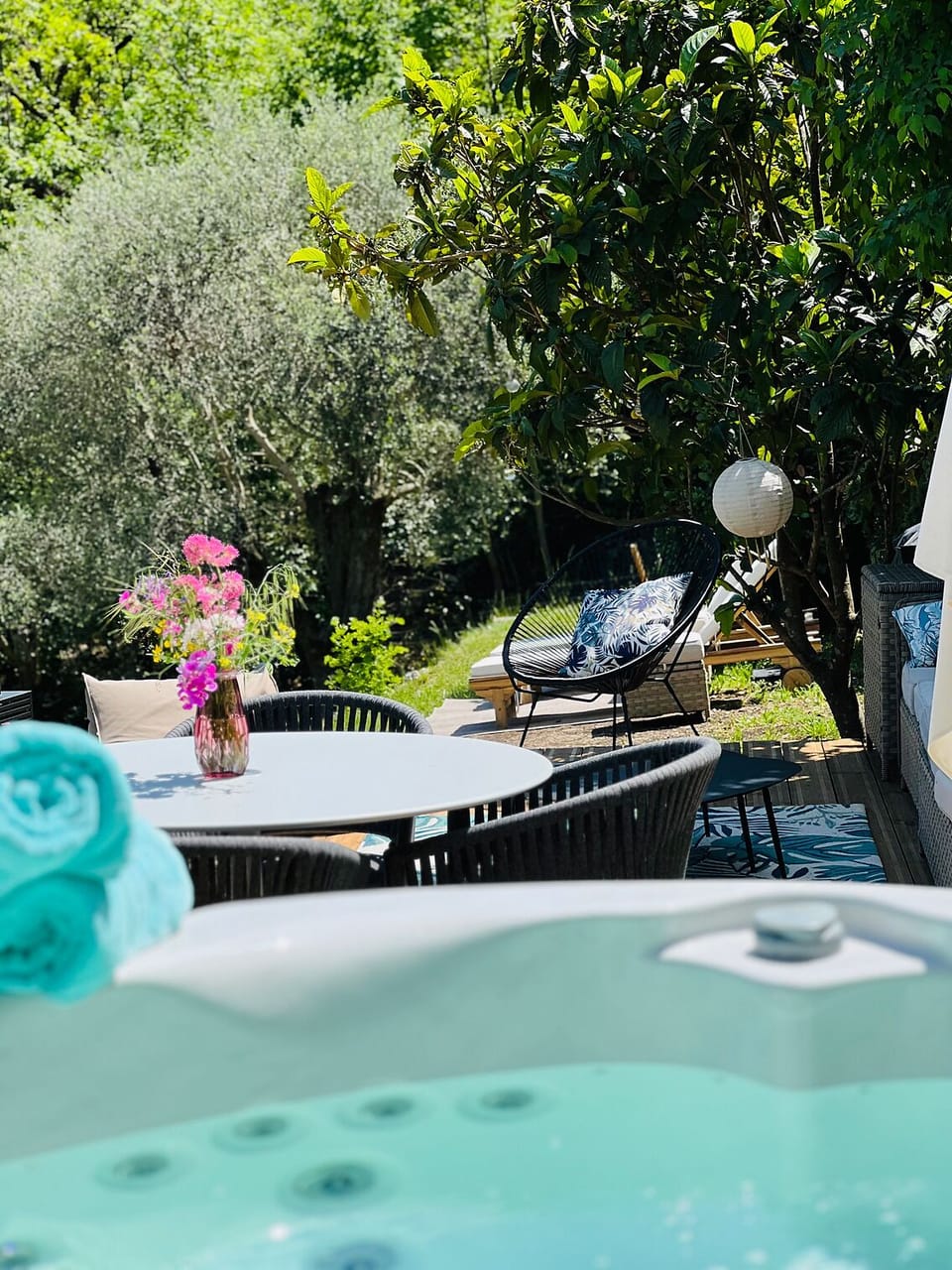 Private hot tube - Cottage Mimosa