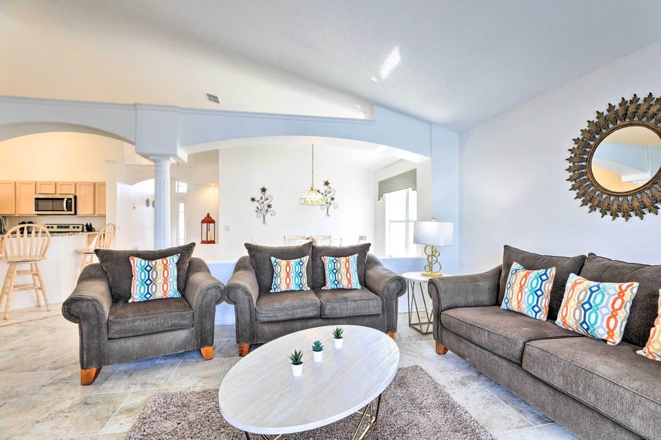 Living Room | Smart TV