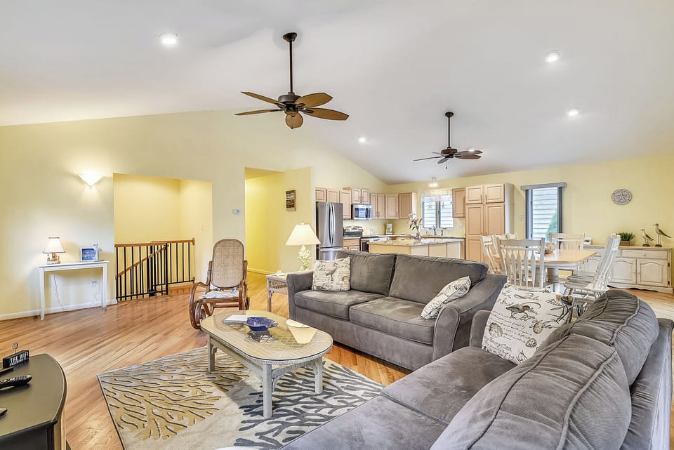 Main Level,Living Area,