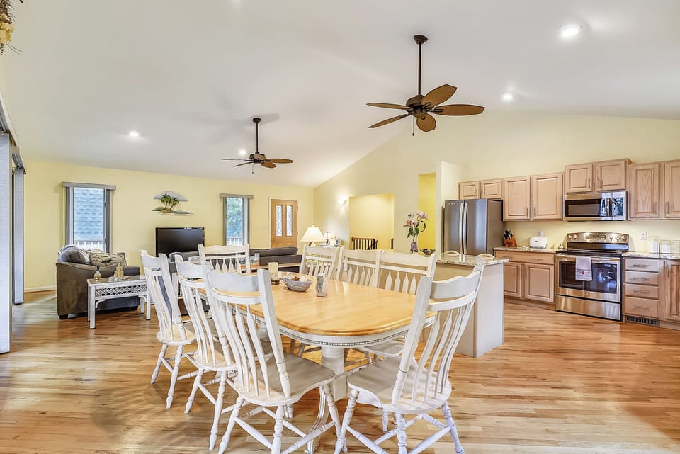 Main Level,Dining Area,