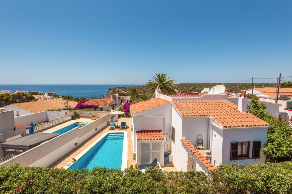 Villa Pearla image