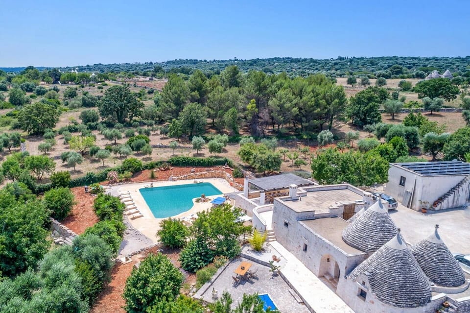 Villa Trulli Laguna image