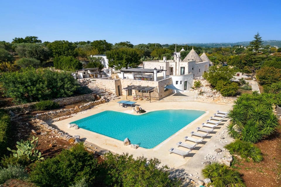 Villa Trulli Laguna image