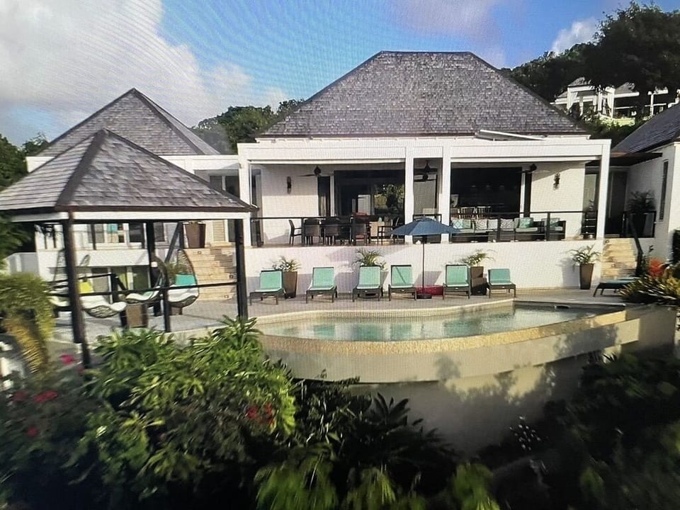 Villa Sea Glass
