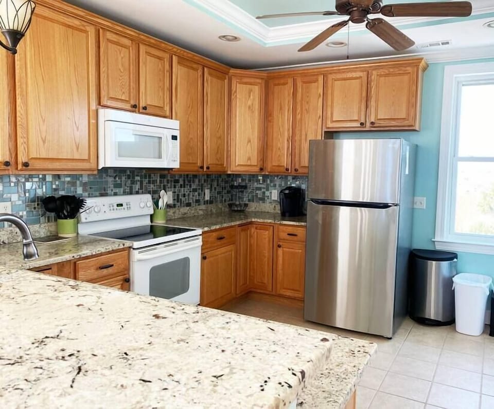 Fully equipped kitchen to cook for the whole group!
