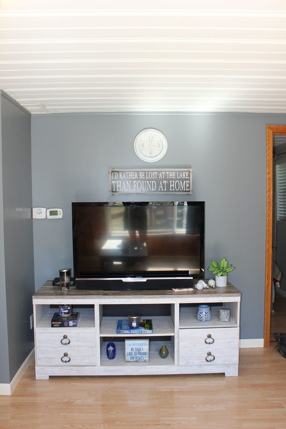 sorry for some "stretched" photos. It's a 55in t.v.