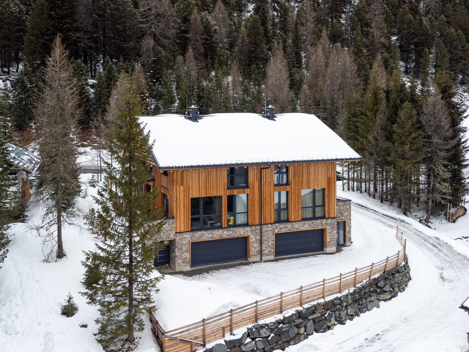 Holiday Home Exterior [winter]