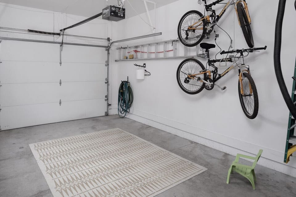 1 Car Attached Garage