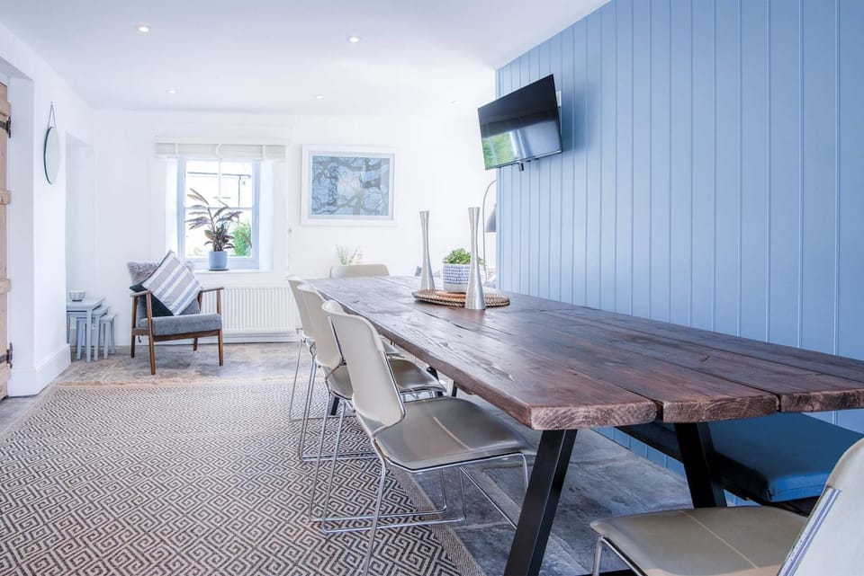 Angle Adventures - 4 Bedroom Cottage - Angle (19912)