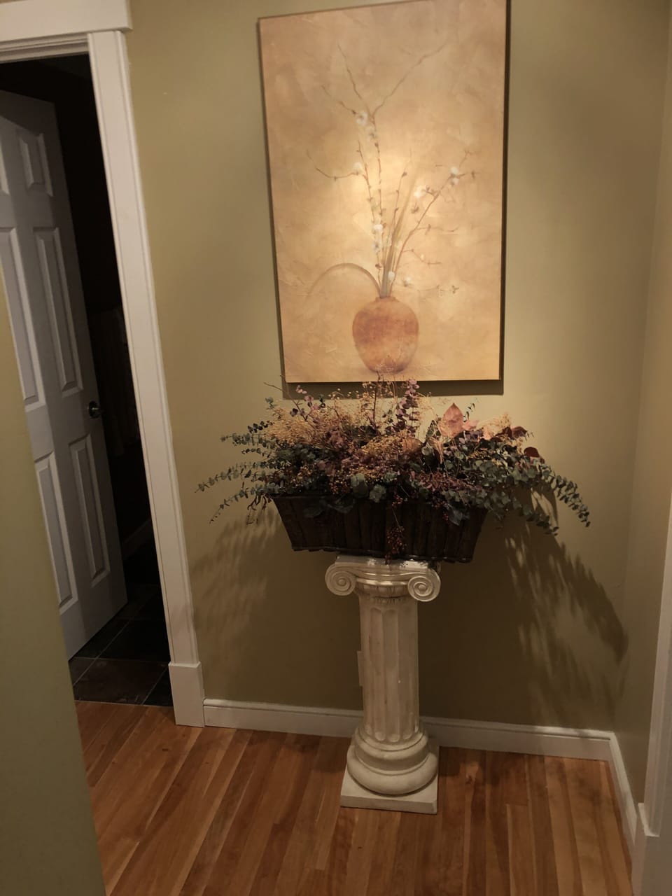 Hard wood floors throughout ensure minimal allergy concerns.