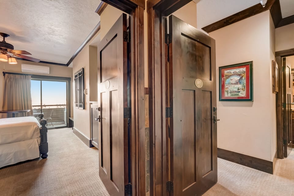 Hallway / Primary Bedroom