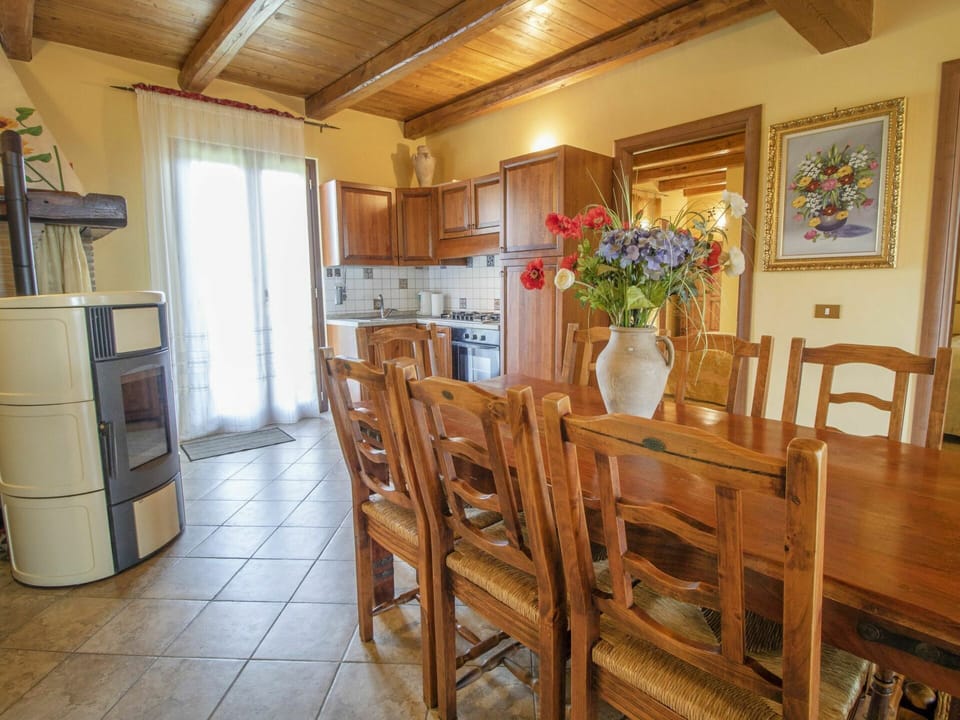 Furniture, Property, Flower, Flowerpot, Houseplant, Plant, Picture Frame, Wood, Cabinetry, Chair